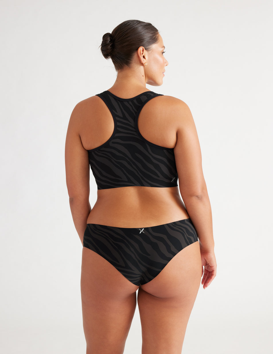 Black Knix Momenta Racerback Sports Bras | VXHKWN-195